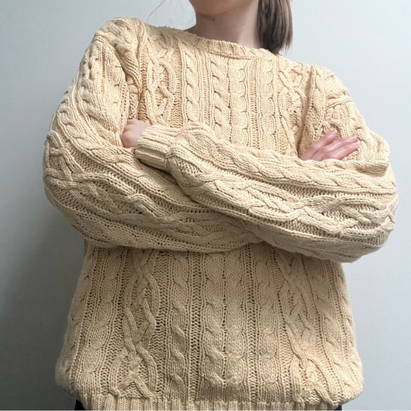 Vintage Light Yellow Knit Sweater - Picture 7 of 13
